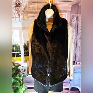Simply Vera WANG, Black Faux Fur Vest Size Medium